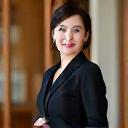 Headshot of Evelyn Phua, a boutique hotel proprietor.